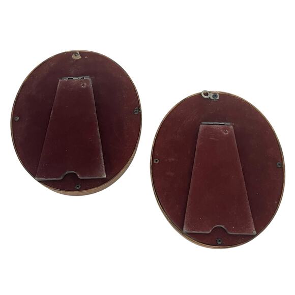 Set 2 Vintage Framed Floral  Needlepoint Oval Framed Pictures 9” x 7” - Picture 10 of 10